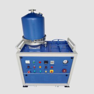 Centrifugal oil cleaner